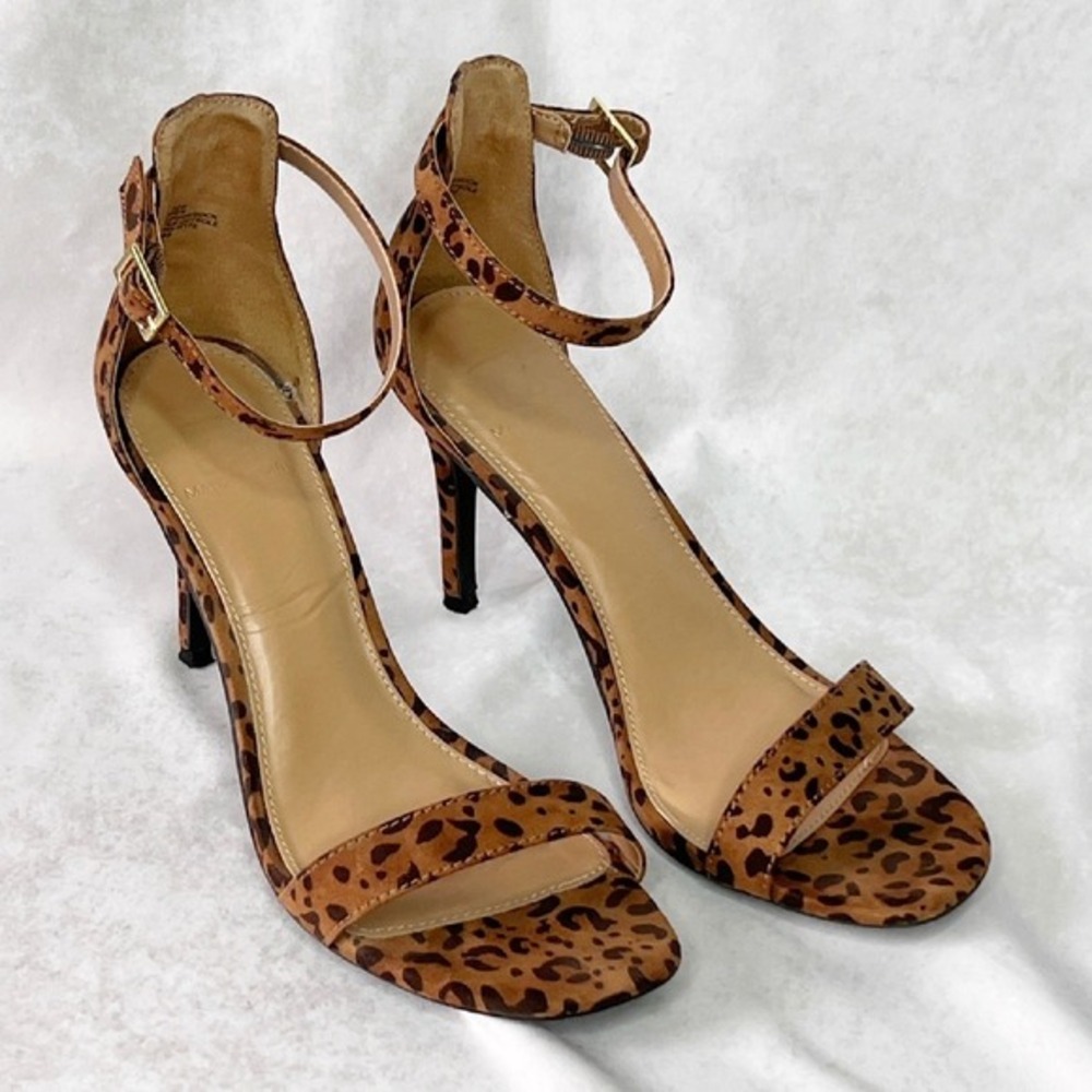 Material Girl Blaire Leopard Print Ankle Strap Heels Size 7.5M